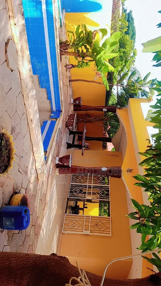 2chbre Villa dans Somone Villa À, Mermoz Sacré-Cœur à Vendre