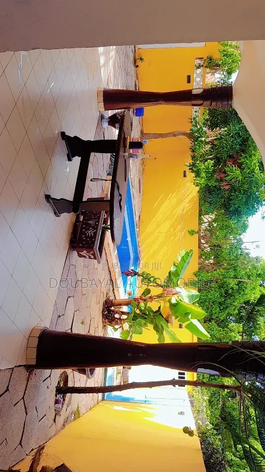 2chbre Villa dans Somone Villa À, Mermoz Sacré-Cœur à Vendre
