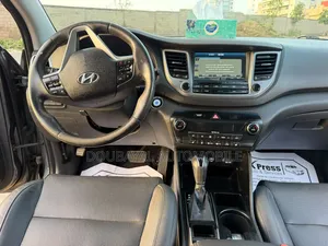 Hyundai Tucson 2016 Gris