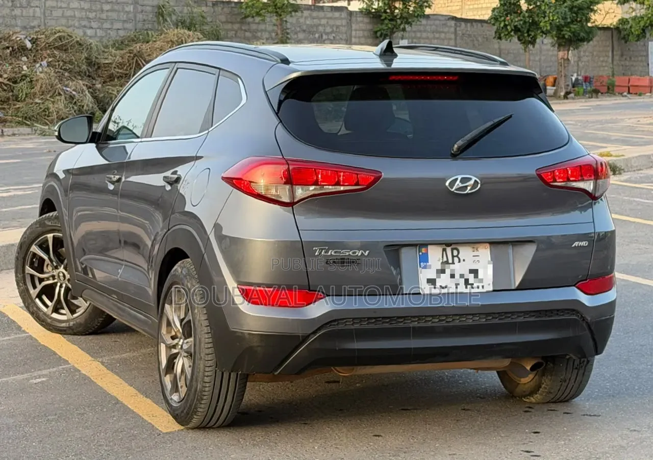Hyundai Tucson 2016 Gris