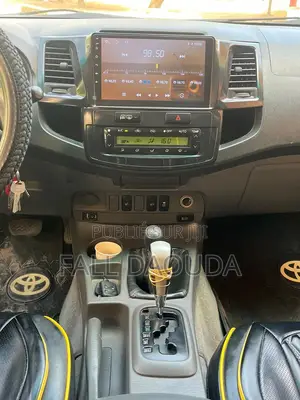 Toyota Hilux 2012 Gris