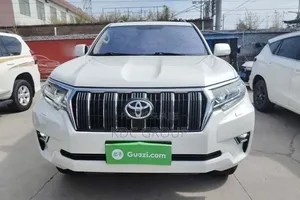 Toyota Land Cruiser Prado 2018 Blanc