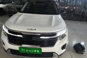 Kia Seltos 2023 Blanc