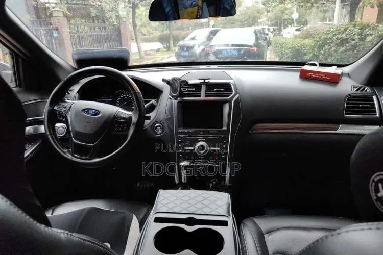 Ford Explorer 2017 Noir