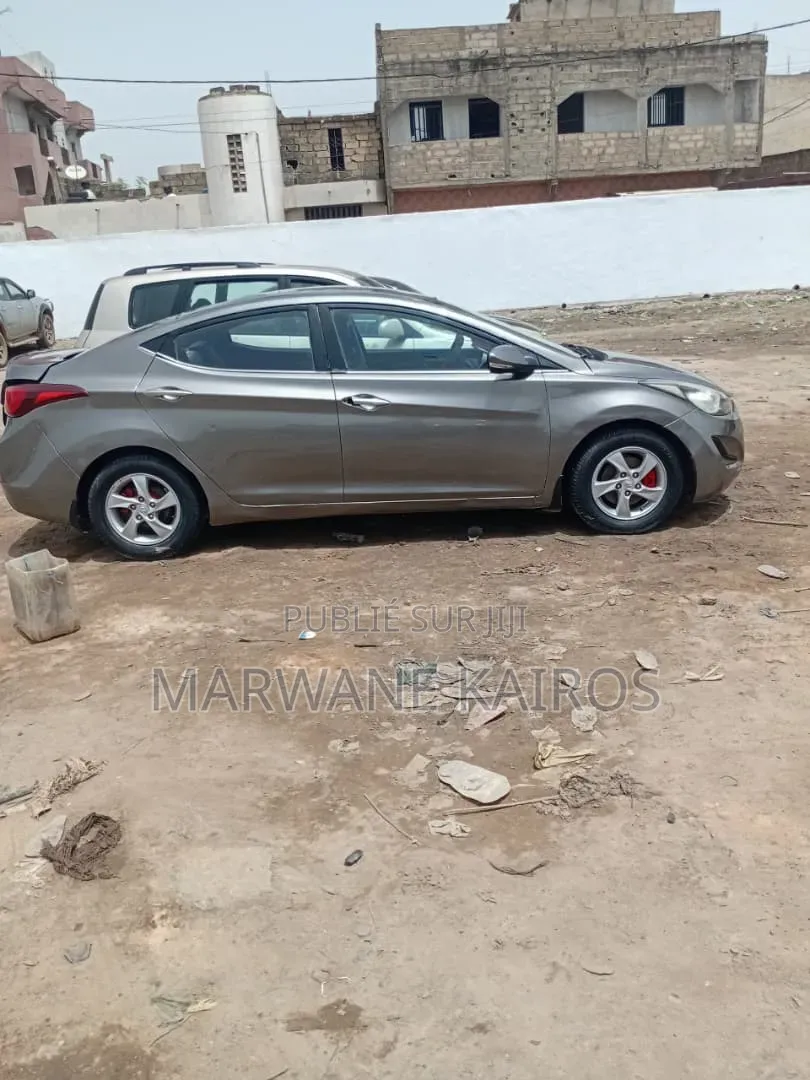 Hyundai Elantra 2014 Gris