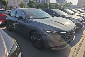 Ford Mondeo 2025 Gris