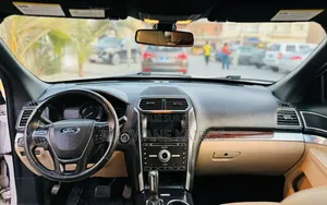 Ford Explorer 2017 Blanc