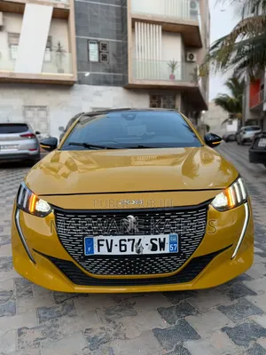 Peugeot 208 2021 Jaune