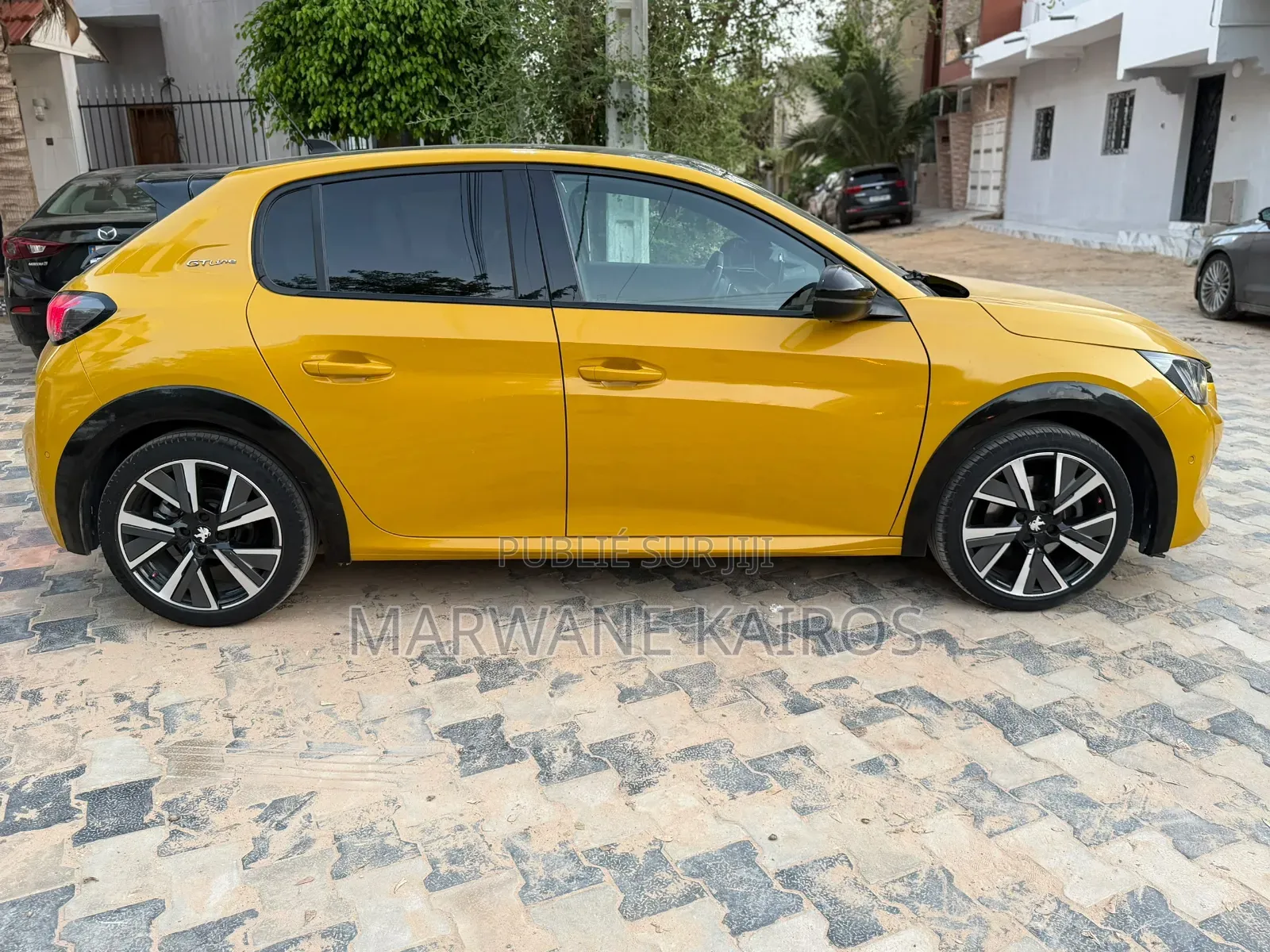 Peugeot 208 2021 Jaune