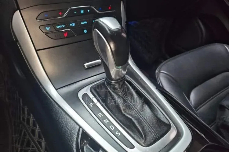 Ford Edge 2016 Blanc