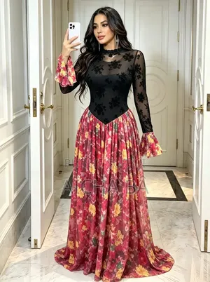 Robe Élégante Disponible