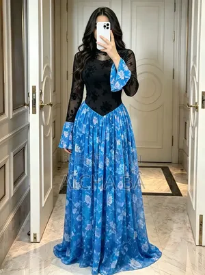 Robe Élégante Disponible