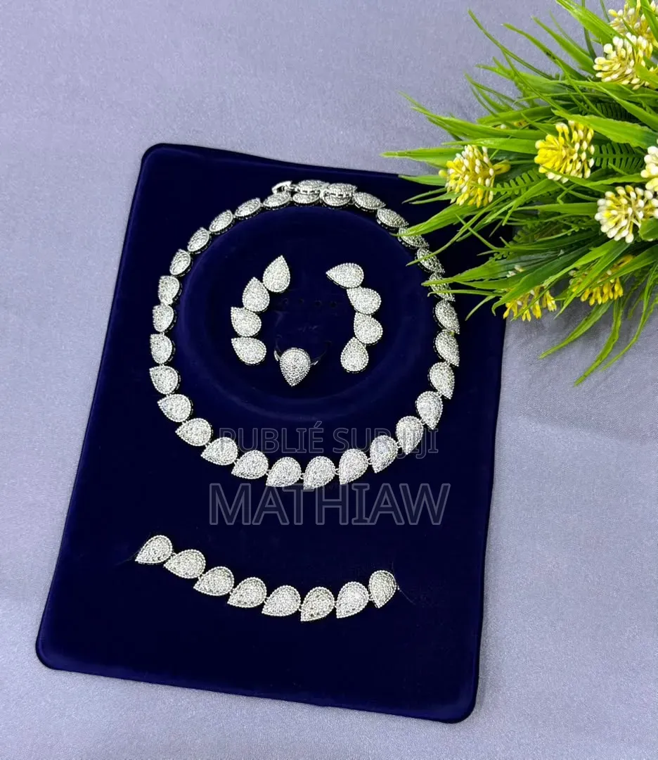 Collier ZIRKON Original