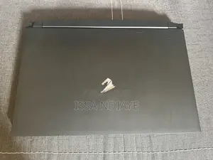 Nouveau Gigabyte AORUS 15P 32GB Intel Core i7 SSD 1T