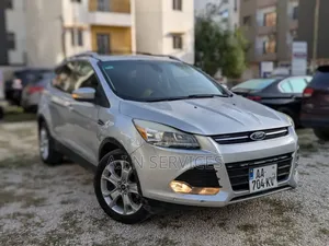 Ford Escape 2014 Gris