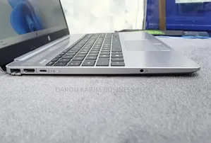 Nouveau Ordinateur portable HP 250 G8 16GB Intel Core i7 SSD 512GB
