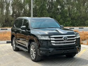 Toyota Land Cruiser Prado 2024