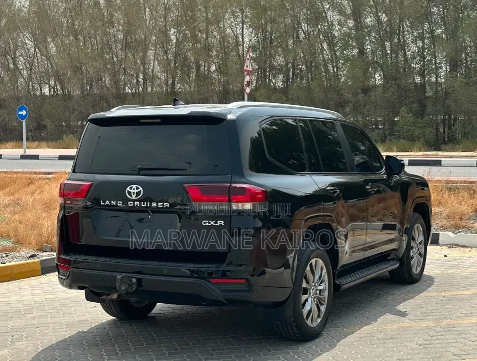 Toyota Land Cruiser Prado 2024