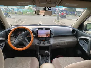 Toyota RAV4 2008 Noir Mat