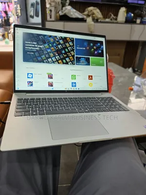 Nouveau HP EliteBook 660 G11 16GB Intel Core Ultra 7 SSD 512GB