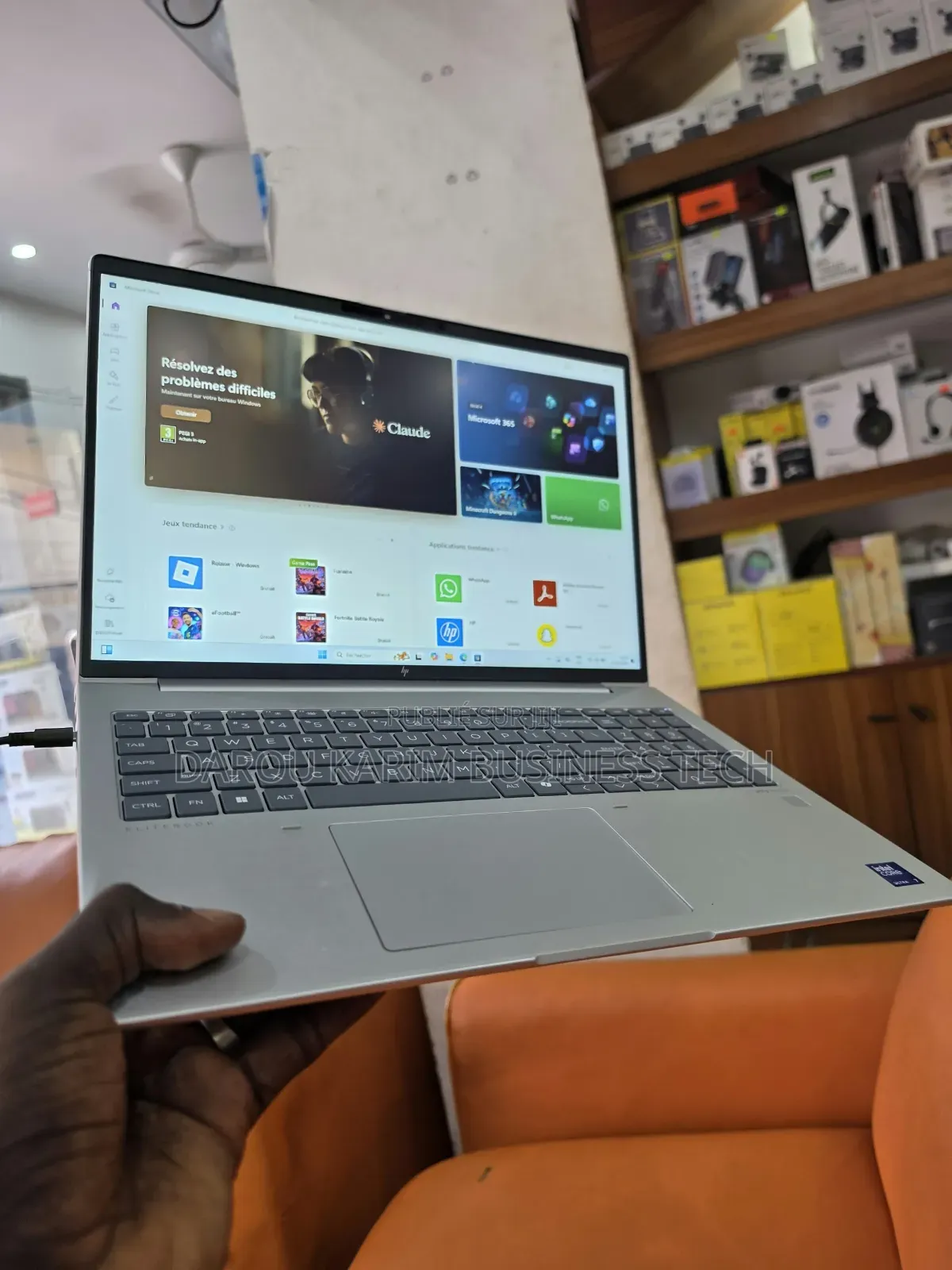 Nouveau HP EliteBook 660 G11 16GB Intel Core Ultra 7 SSD 512GB