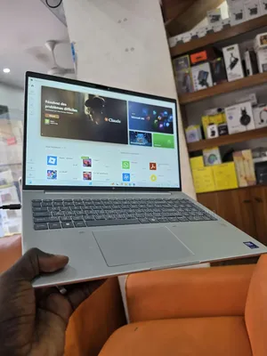 Nouveau HP EliteBook 660 G11 16GB Intel Core Ultra 7 SSD 512GB