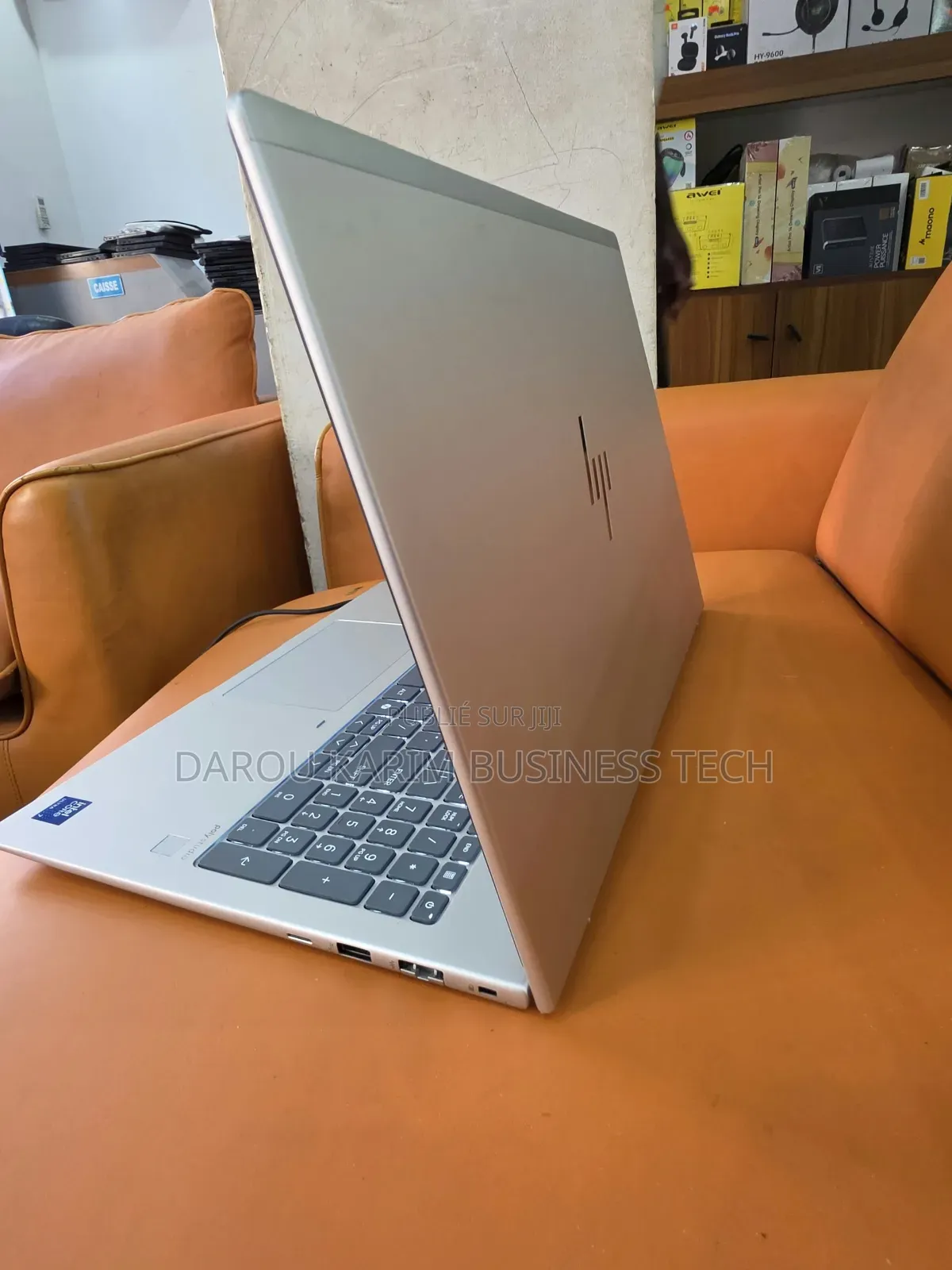 Nouveau HP EliteBook 660 G11 16GB Intel Core Ultra 7 SSD 512GB