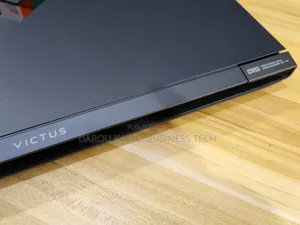 Nouveau Ordinateur portable HP Victus 15 16GB Intel Core i7 SSD 1T