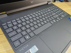 Nouveau Ordinateur portable HP Victus 15 16GB Intel Core i7 SSD 1T