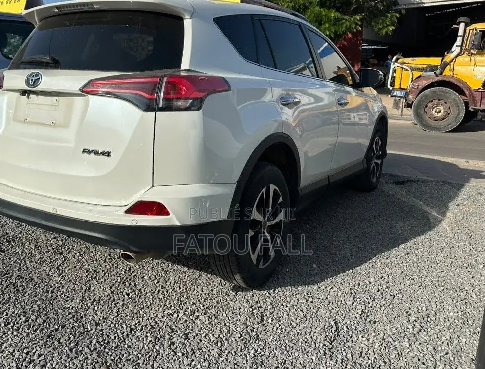 Toyota RAV4 2018 Blanc