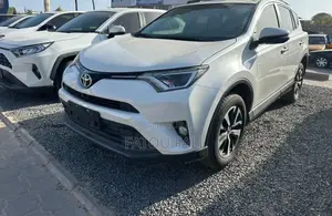 Toyota RAV4 2018 Blanc