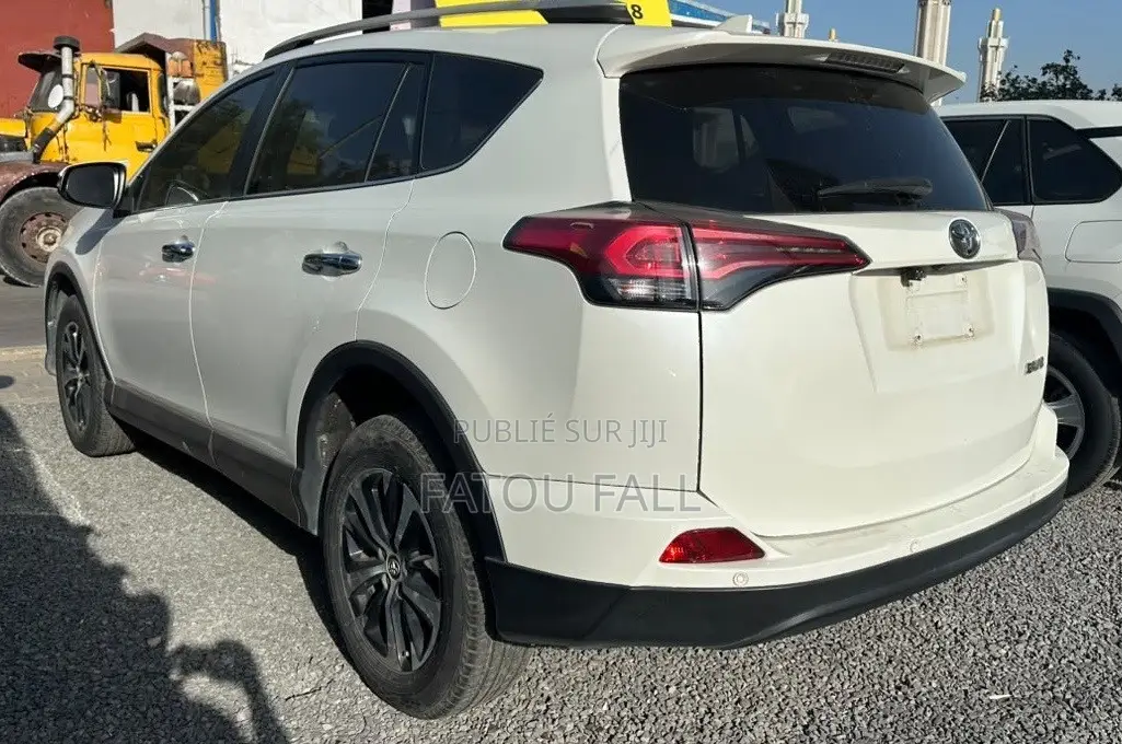 Toyota RAV4 2018 Blanc