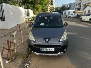Peugeot Partner 2015 Gris