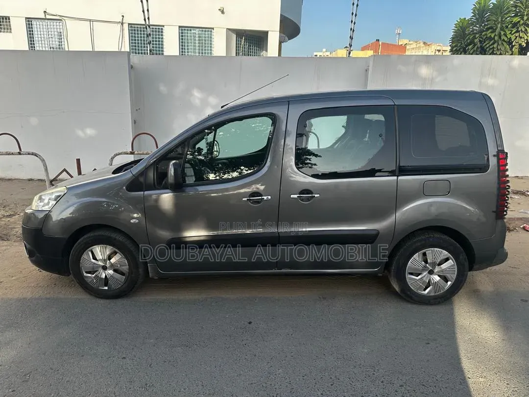 Peugeot Partner 2015 Gris