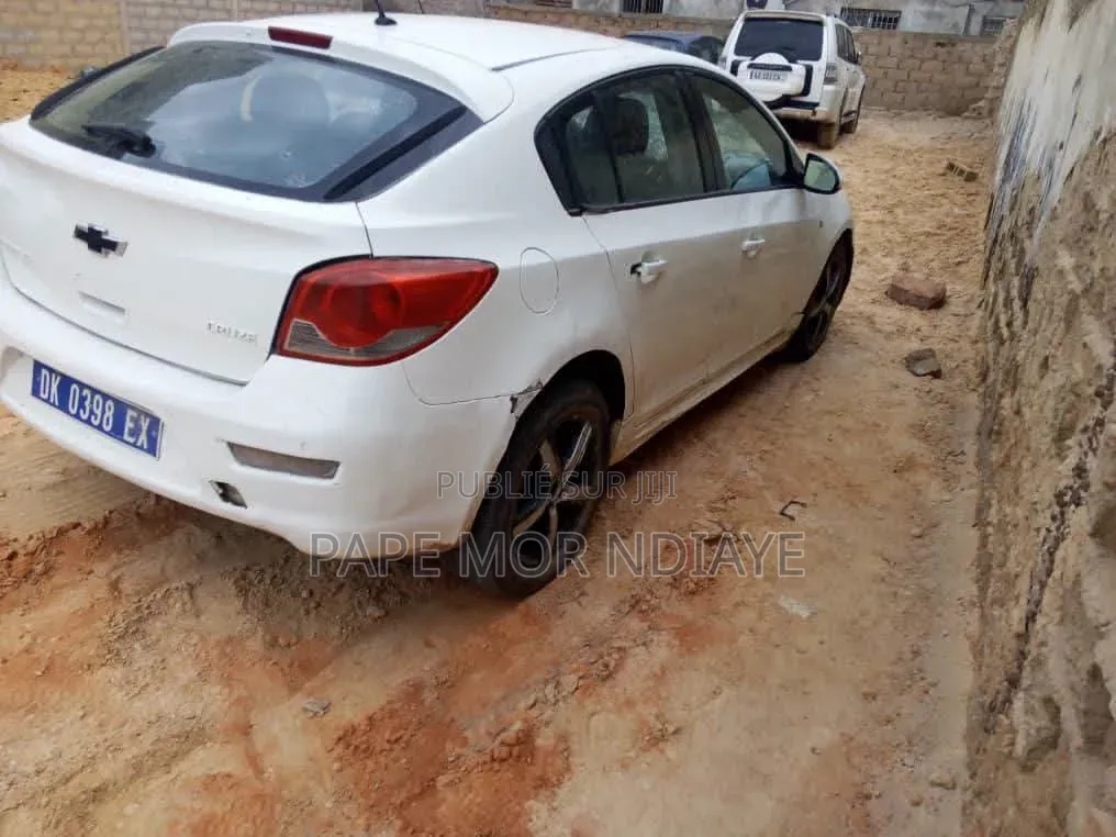 Chevrolet Cruze 2012 Blanc cassé