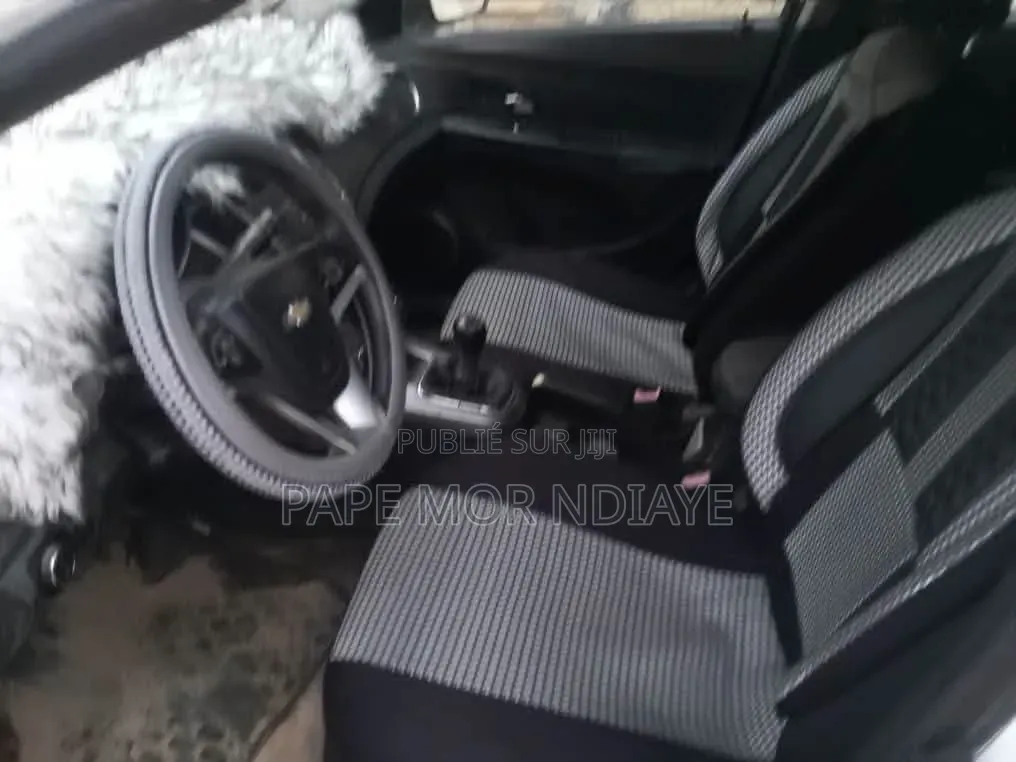 Chevrolet Cruze 2012 Blanc cassé