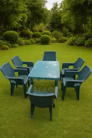 Table À Manger Ou Votre Espace Vide