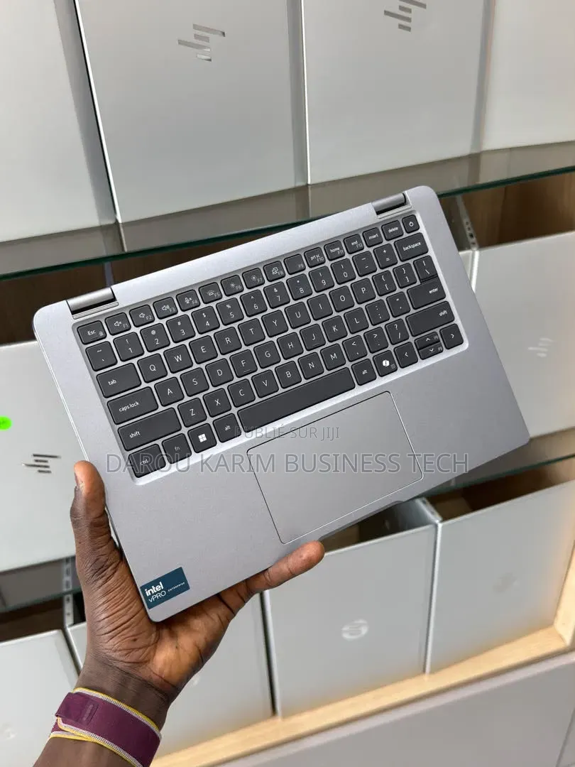 Nouveau Dell Latitude 5350 16GB Intel Core Ultra 7 SSD 256GB