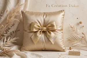 Coussin en Satin De Luxe