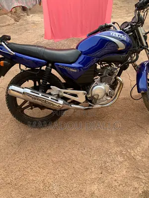 Nouveau Yamaha YBR 2021 Bleu