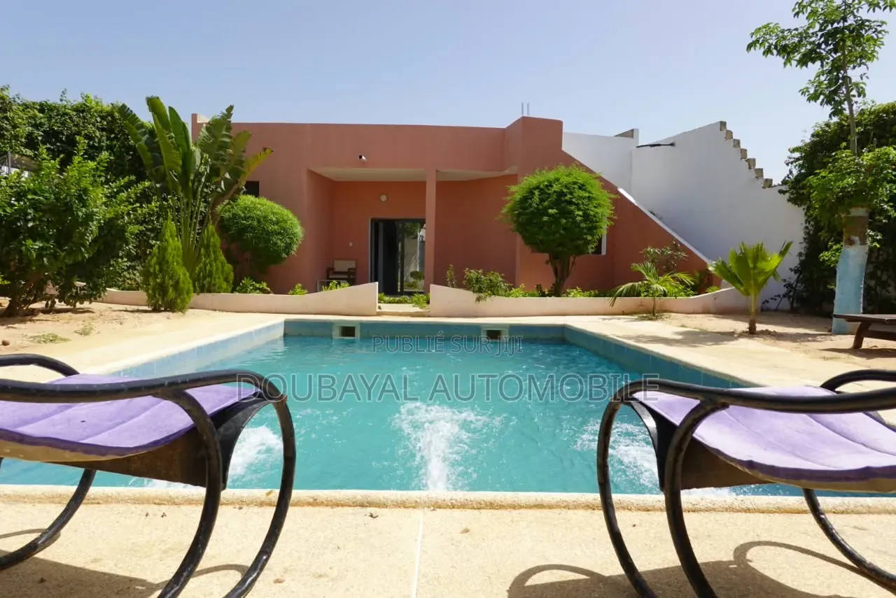 2chbre Villa dans Villa À Vendre, Thiès Sud à Vendre
