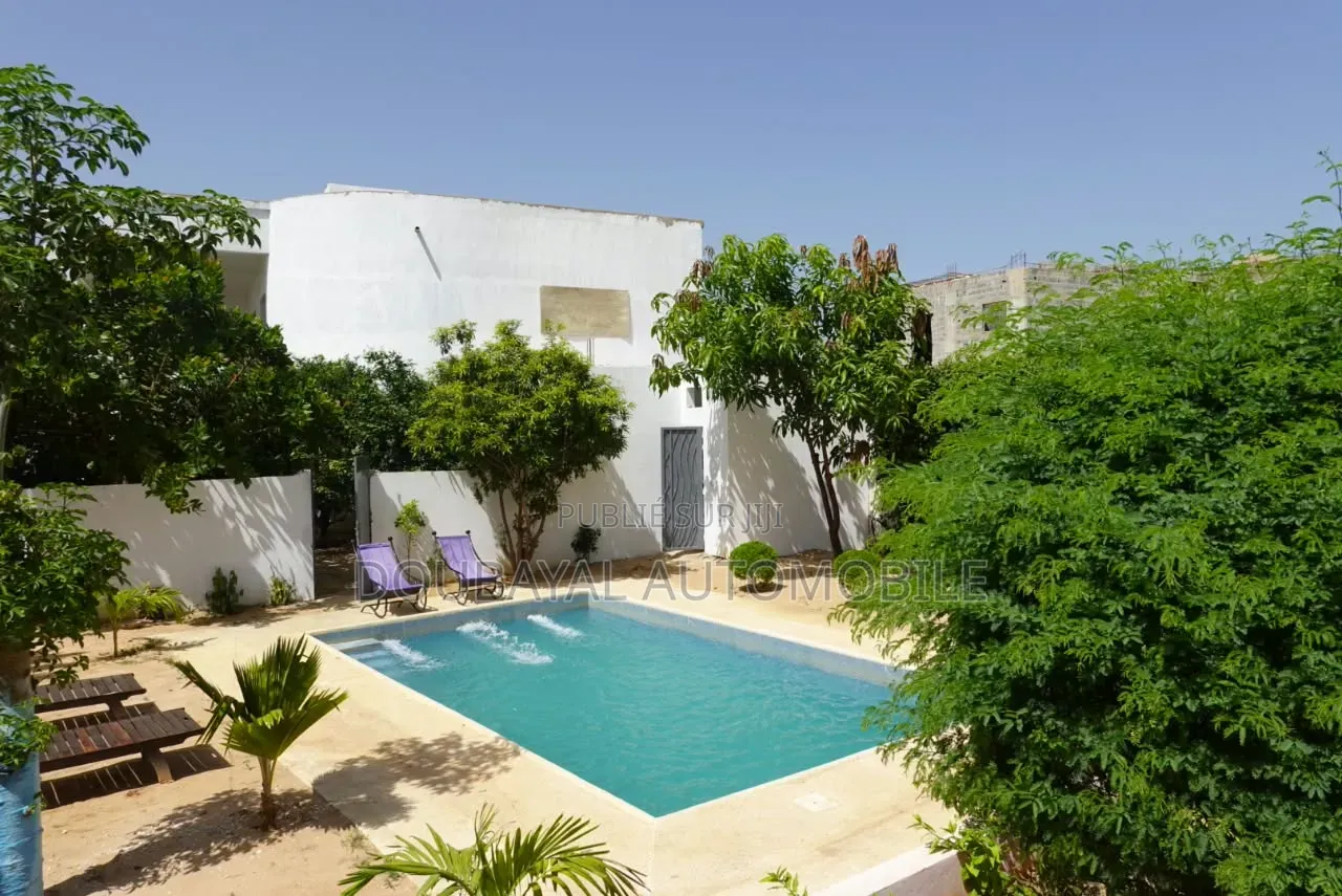 2chbre Villa dans Villa À Vendre, Thiès Sud à Vendre
