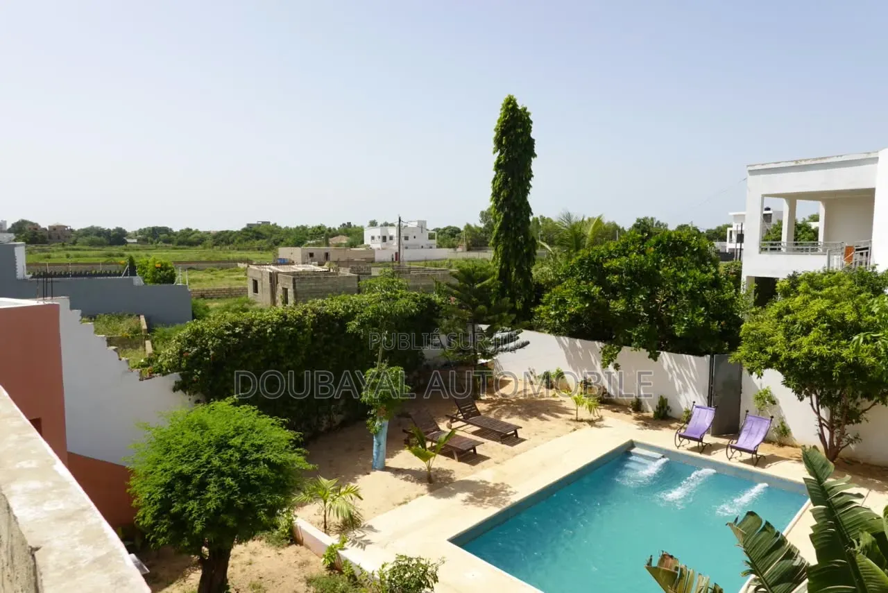 2chbre Villa dans Villa À Vendre, Thiès Sud à Vendre