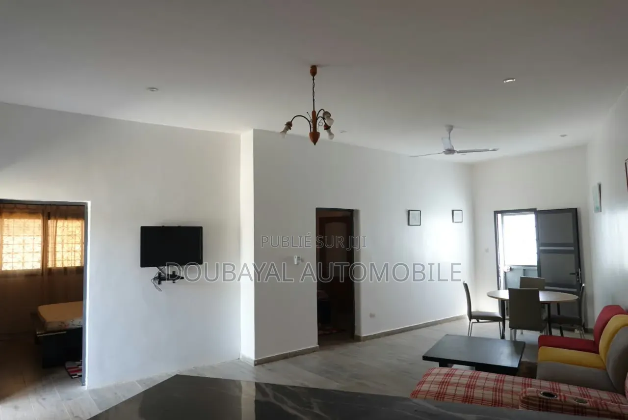 2chbre Villa dans Villa À Vendre, Thiès Sud à Vendre