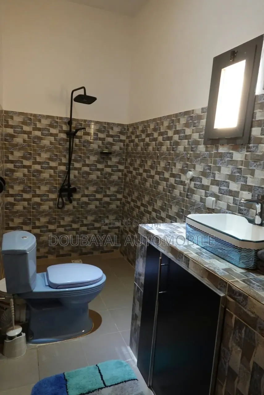 2chbre Villa dans Villa À Vendre, Thiès Sud à Vendre
