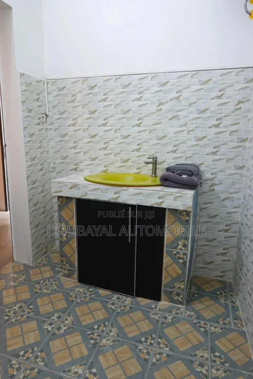 2chbre Villa dans Villa À Vendre, Thiès Sud à Vendre