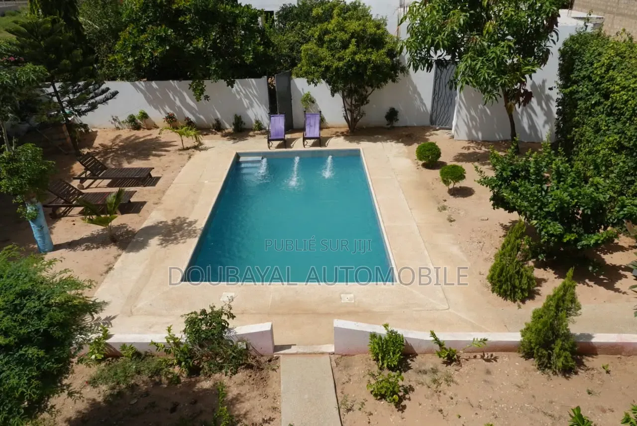 2chbre Villa dans Villa À Vendre, Thiès Sud à Vendre