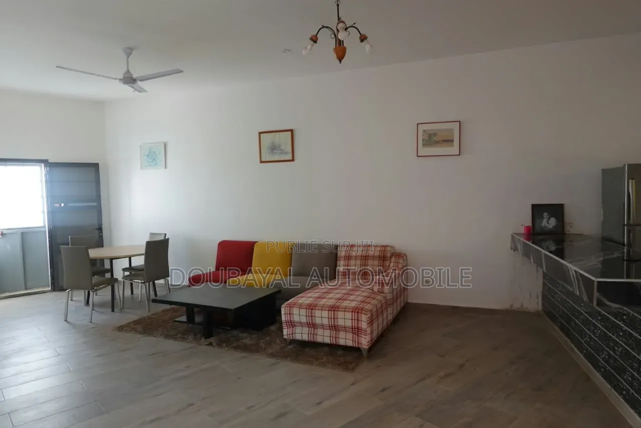 2chbre Villa dans Villa À Vendre, Thiès Sud à Vendre