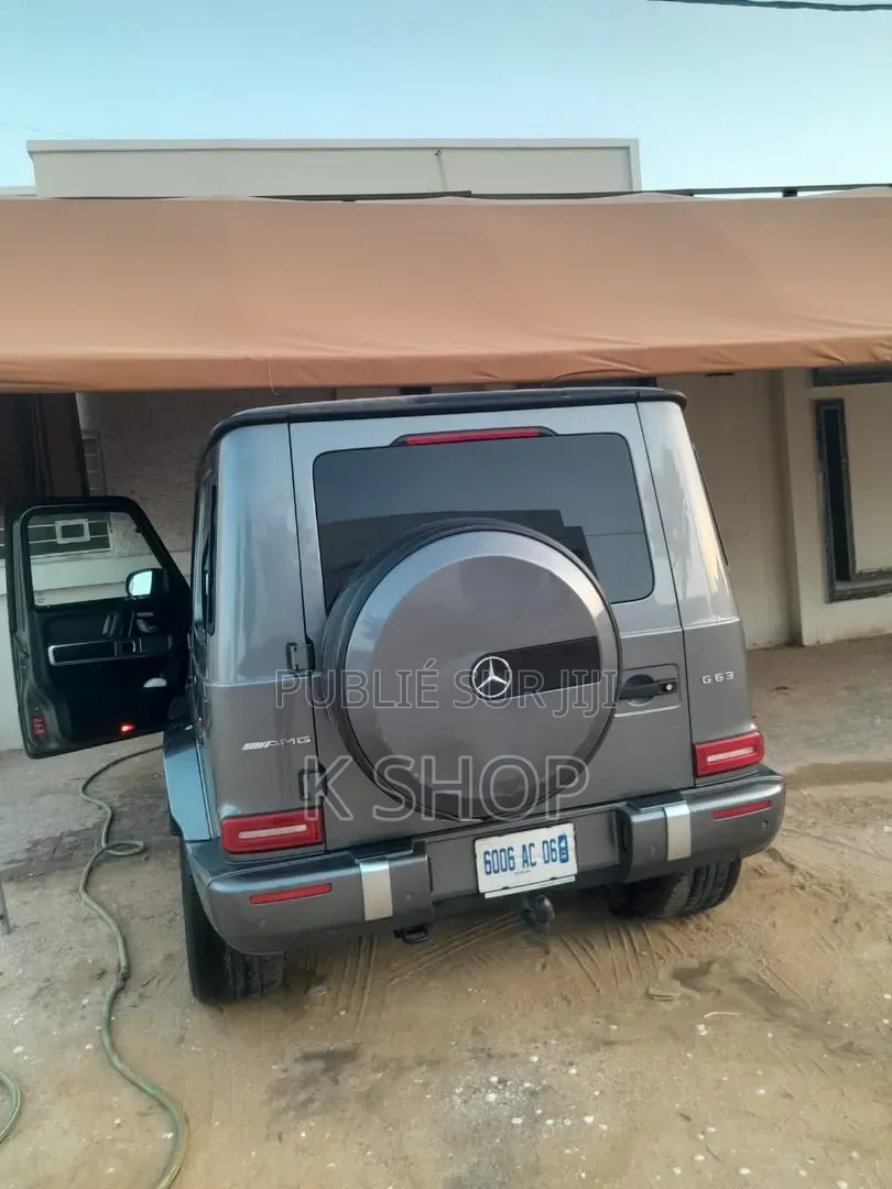 Mercedes-Benz G-Class 2024 Gris