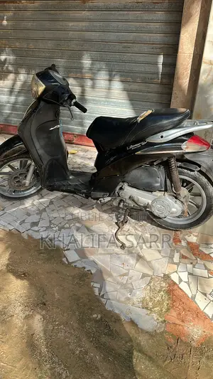 Piaggio Scooter 2022 Noir